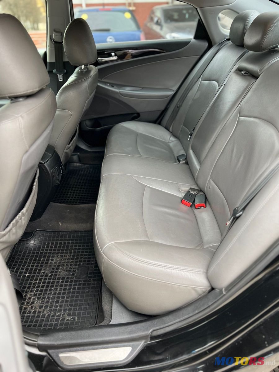 2012' Hyundai Sonata photo #6
