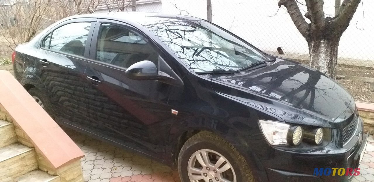 2012' Chevrolet Aveo photo #2