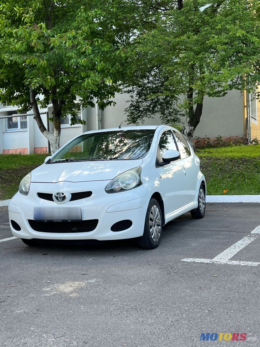 2009' Toyota Aygo photo #1