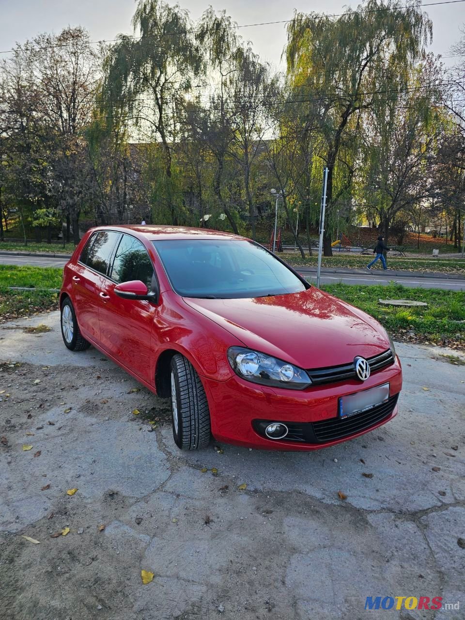 2011' Volkswagen Golf photo #1