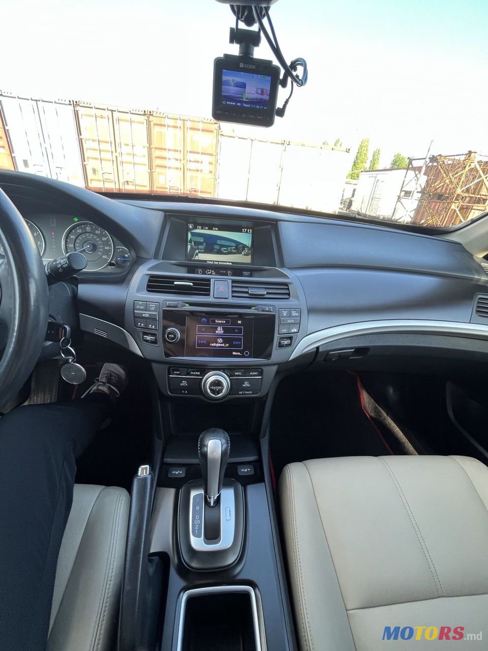 2014' Honda Crosstour photo #3