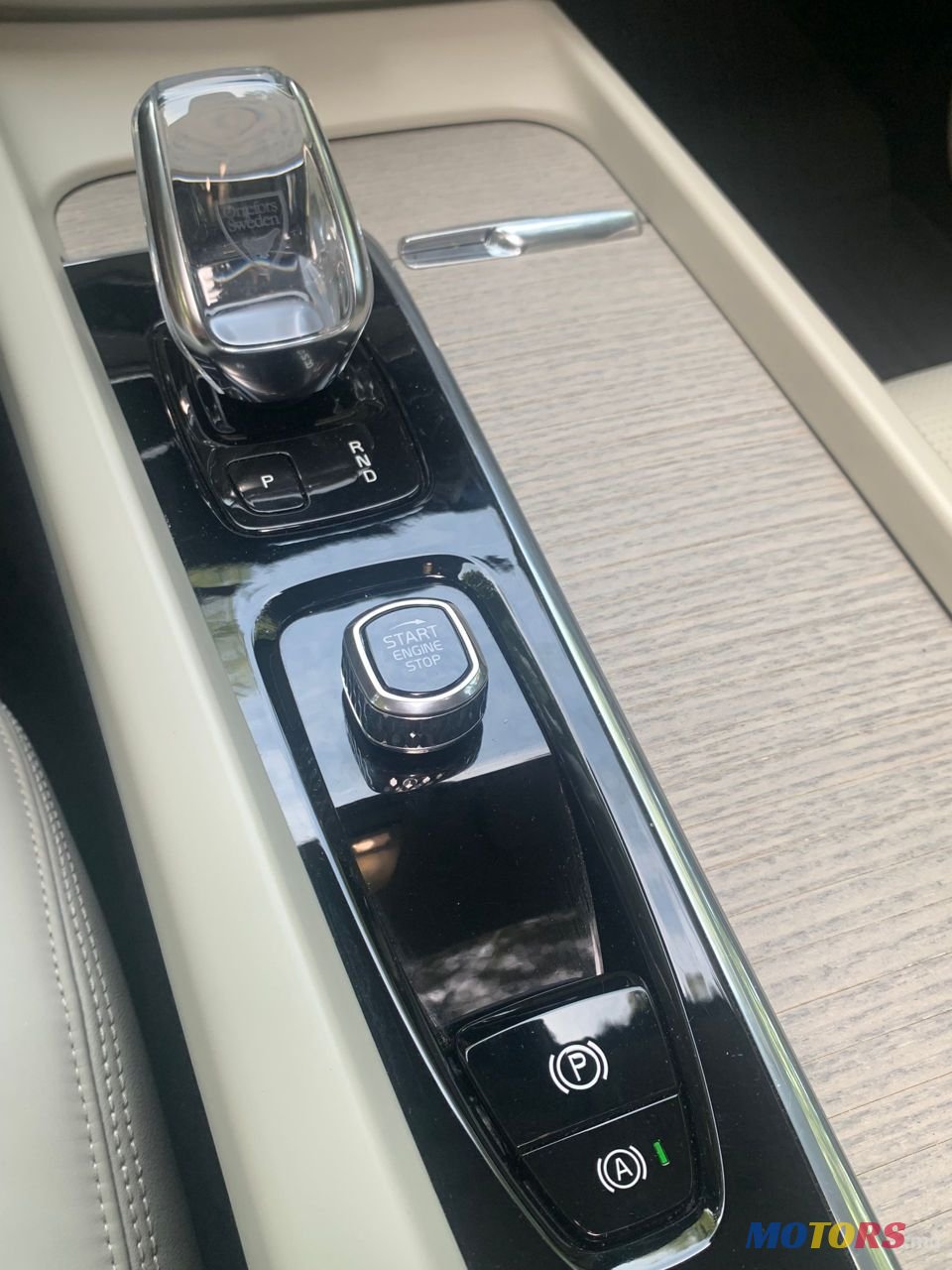 2022' Volvo XC60 photo #5