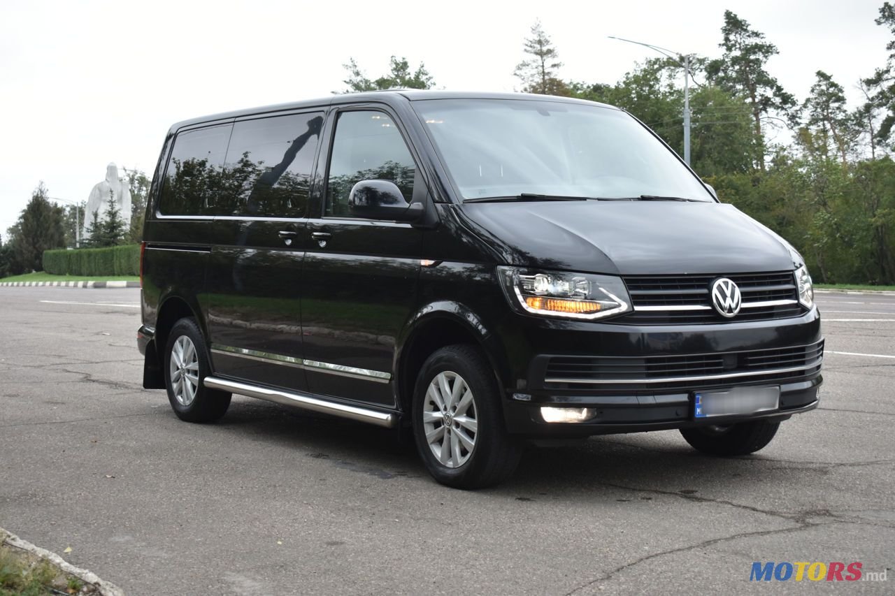 2016' Volkswagen Transporter photo #3