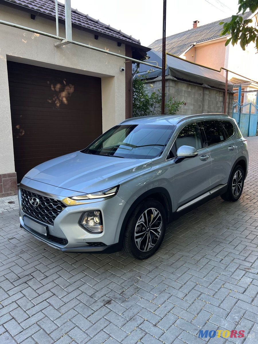 2018' Hyundai Santa Fe photo #1