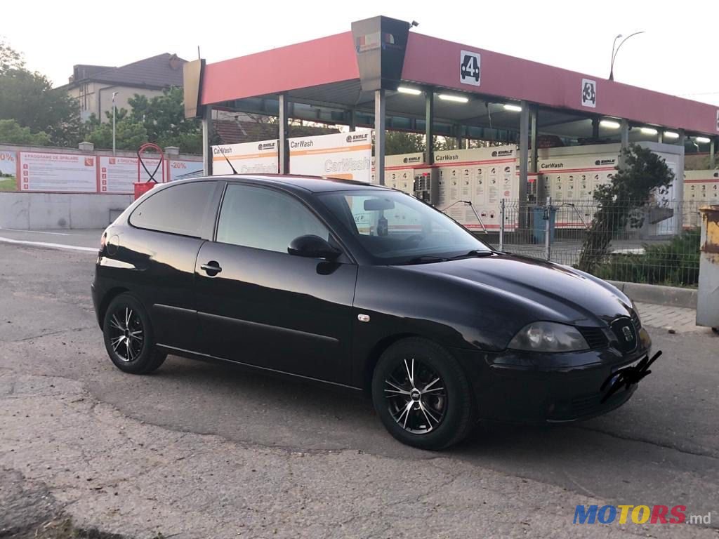 2003' SEAT Ibiza photo #2