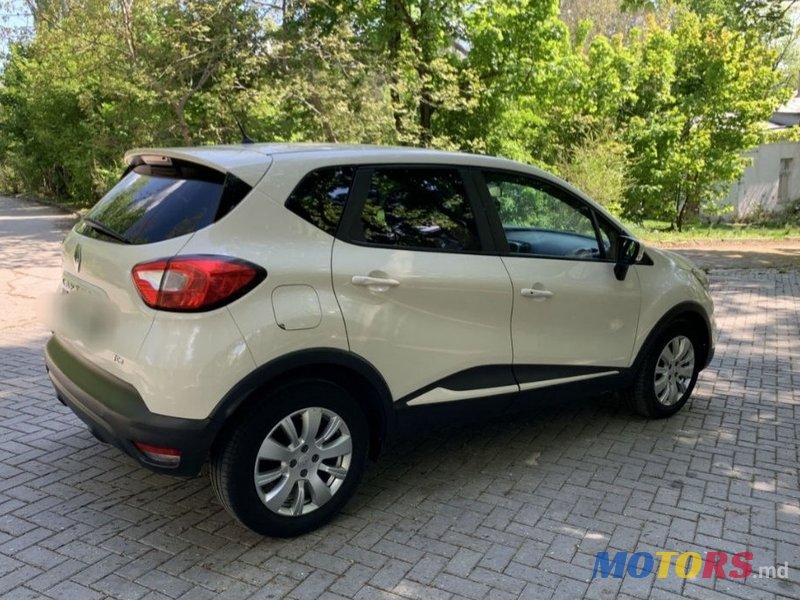 2014' Renault Captur photo #3