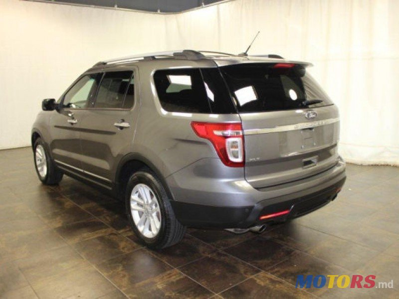 2013' Ford Explorer photo #2