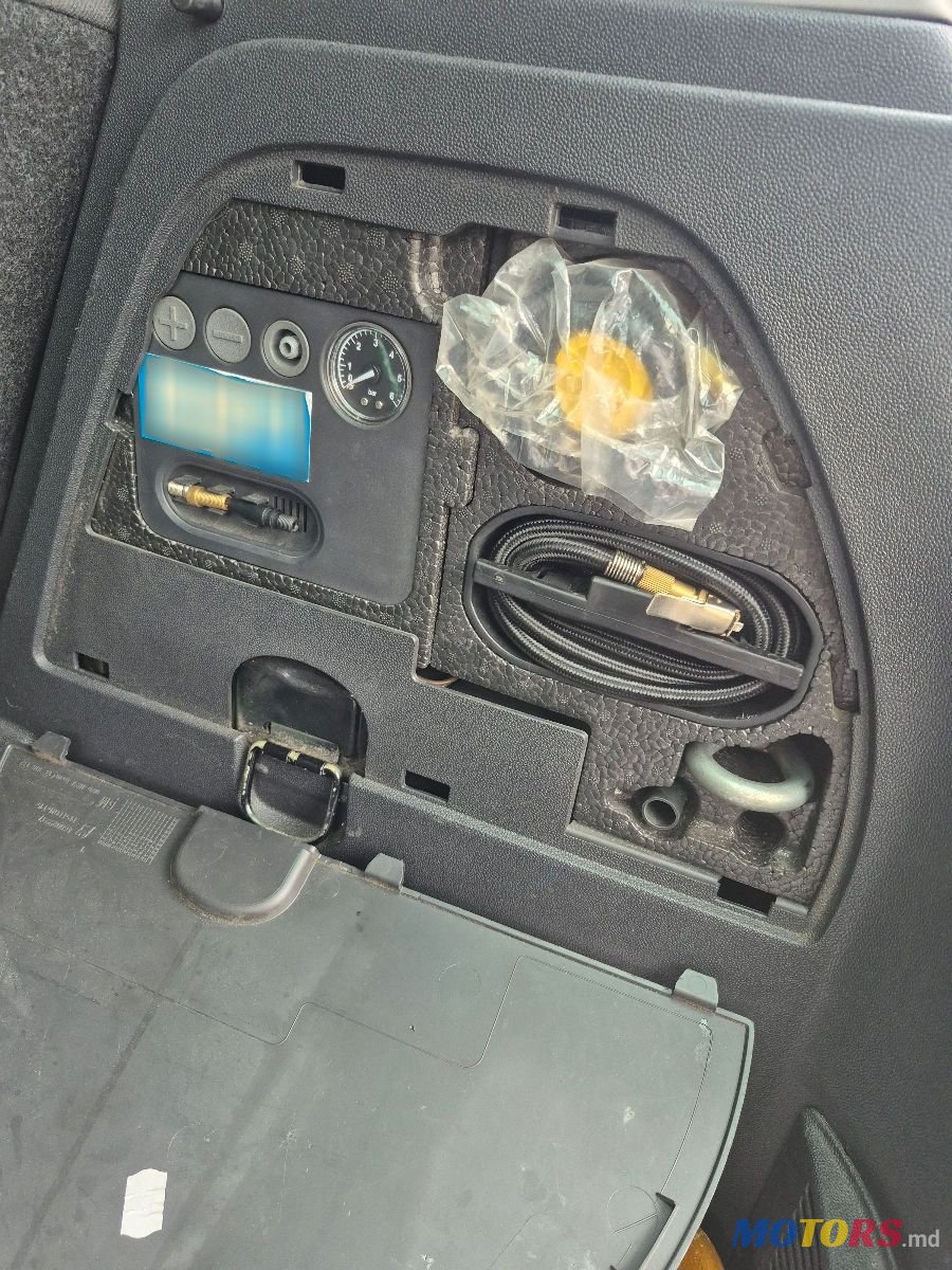 2008' Opel Corsa photo #6