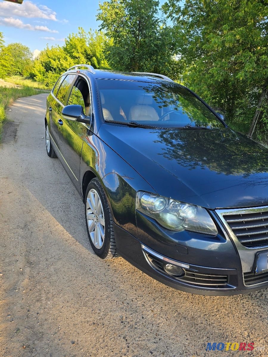 2007' Volkswagen Passat photo #3