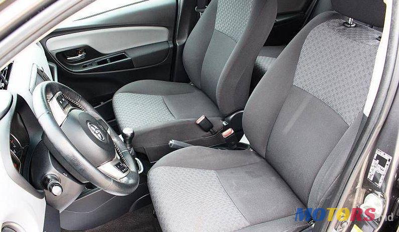 2014' Toyota Yaris photo #1