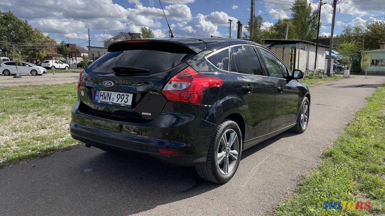 2013' Ford Focus photo #6