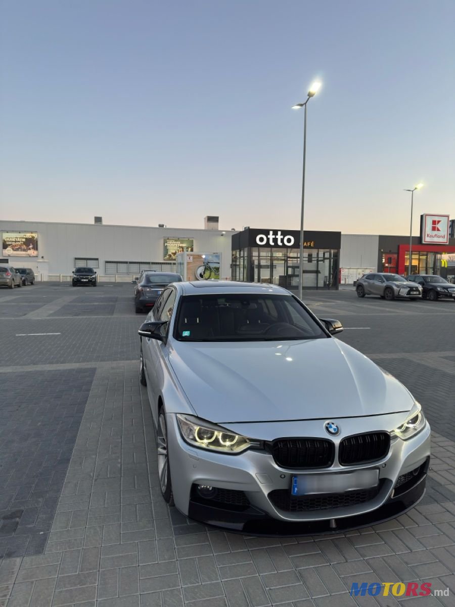 2015' BMW 3 Series photo #3