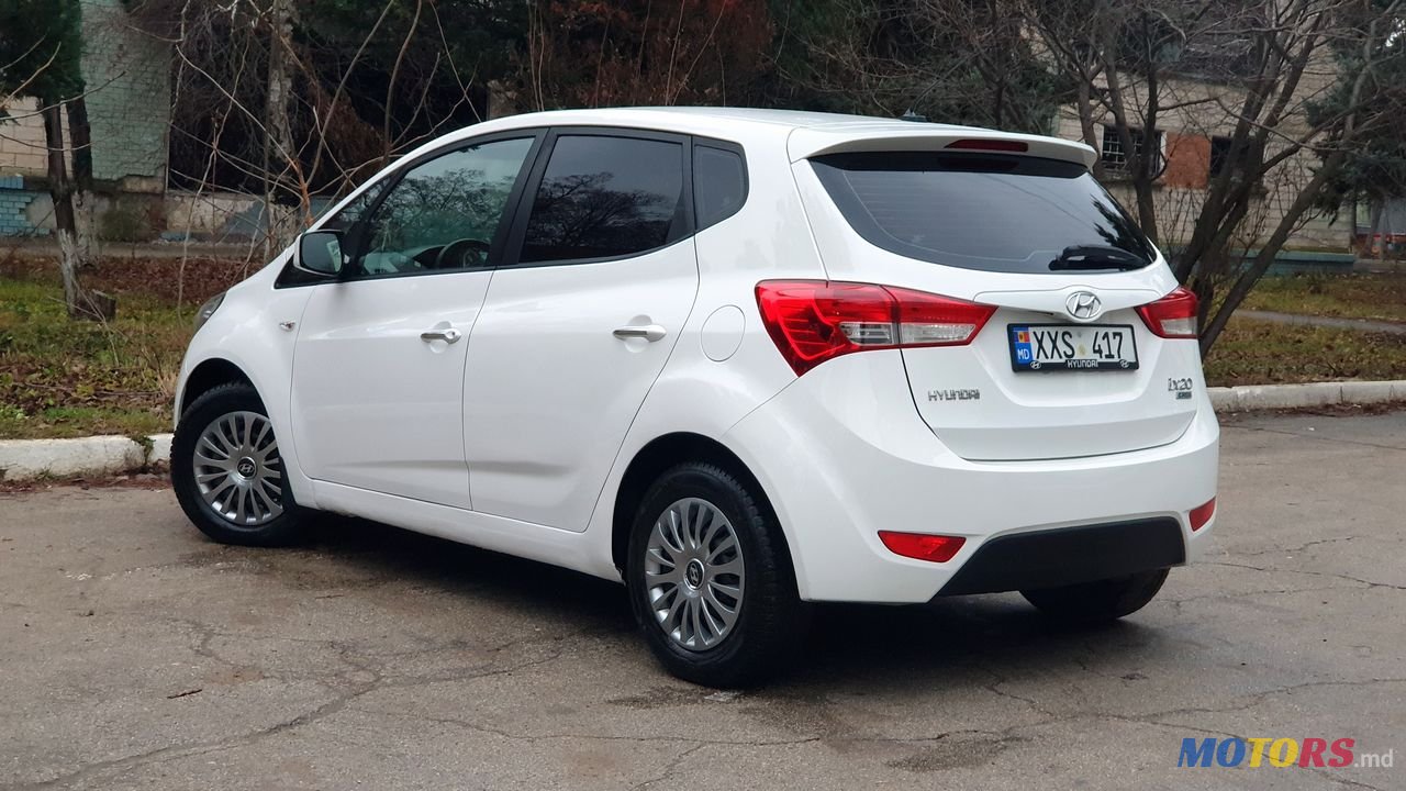 2012' Hyundai Ix20 photo #5