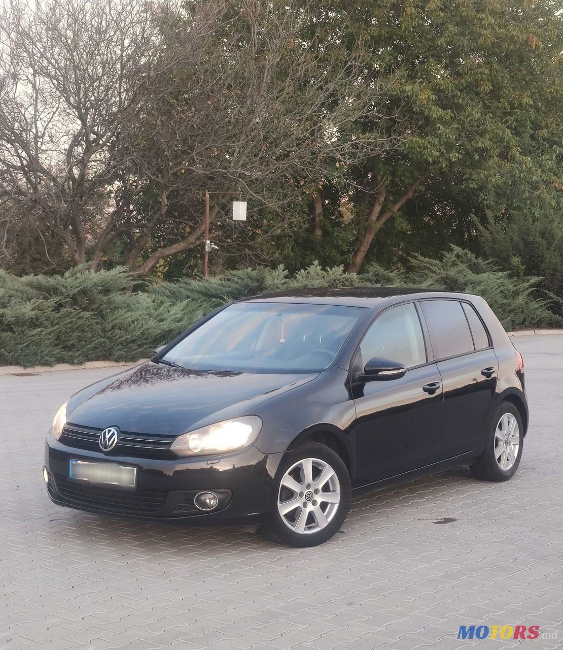 2012' Volkswagen Golf photo #1