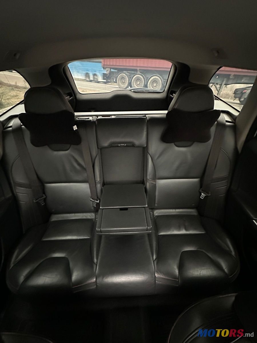 2016' Volvo XC60 photo #6