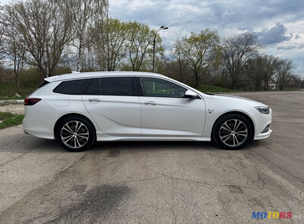 2018' Opel Insignia photo #5
