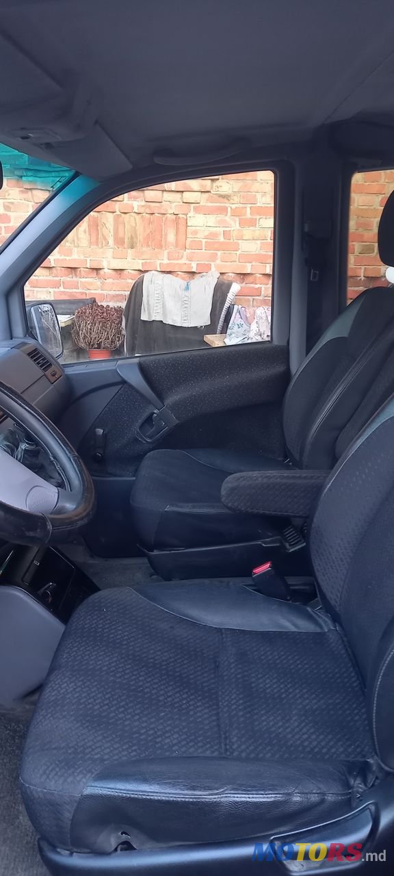 2002' Mercedes-Benz Vito photo #4