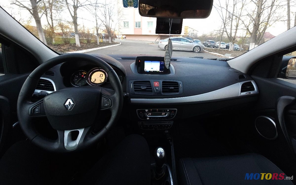 2010' Renault Megane photo #6