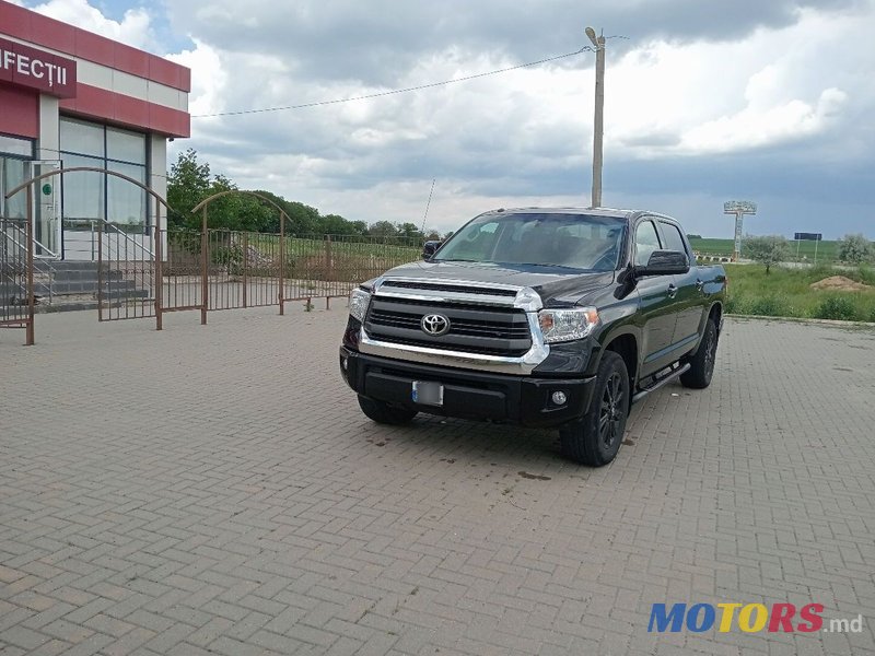 2015' Toyota Tundra photo #2