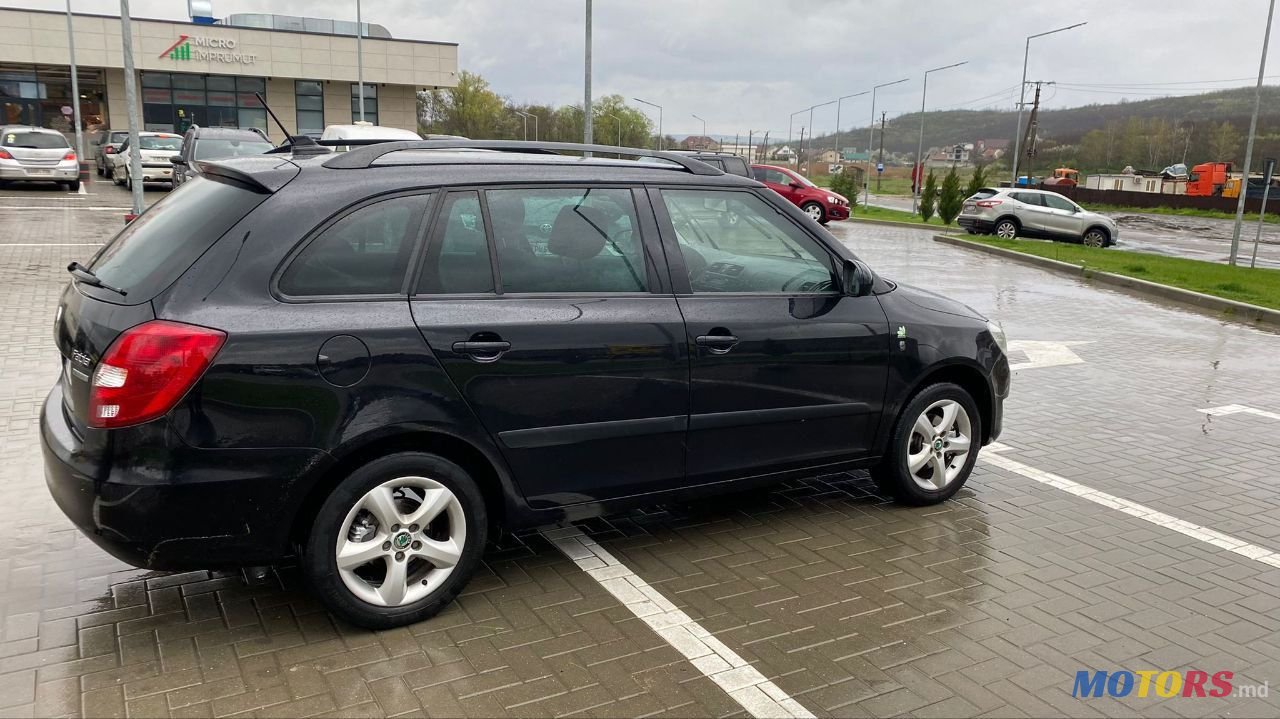 2012' Skoda Fabia photo #5