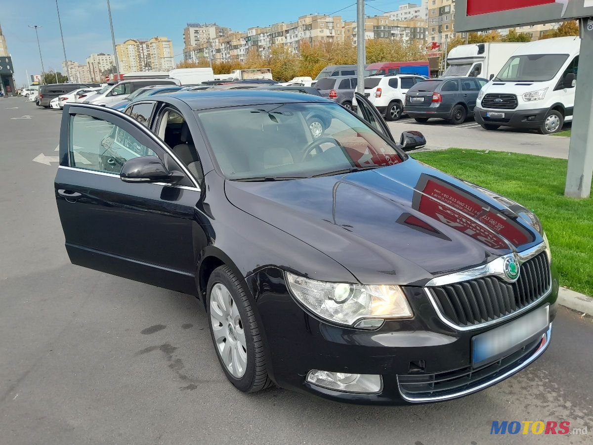 2010' Skoda Superb photo #1