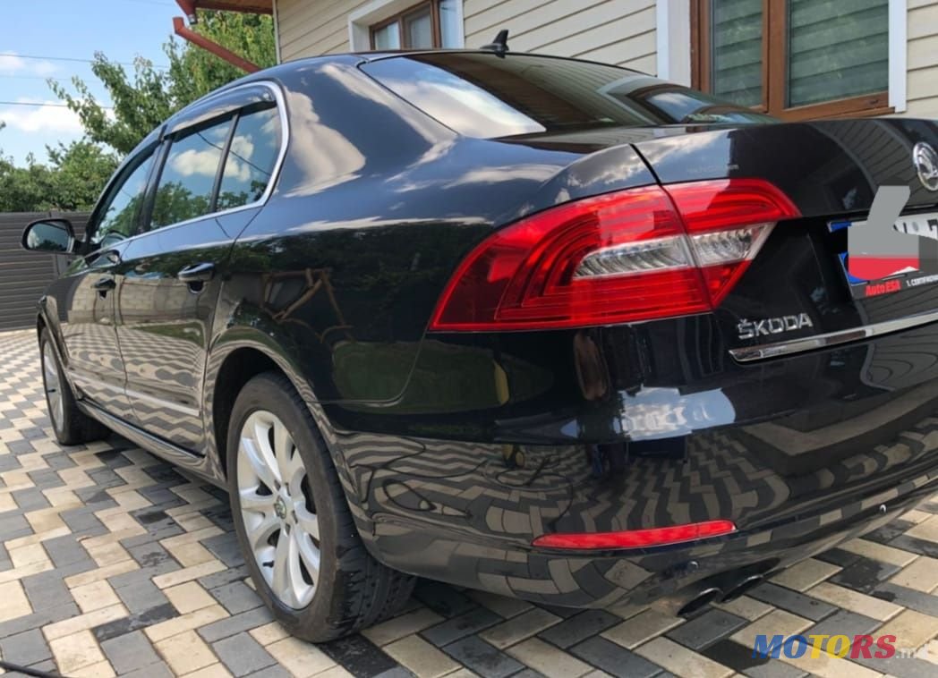 2014' Skoda Superb photo #5
