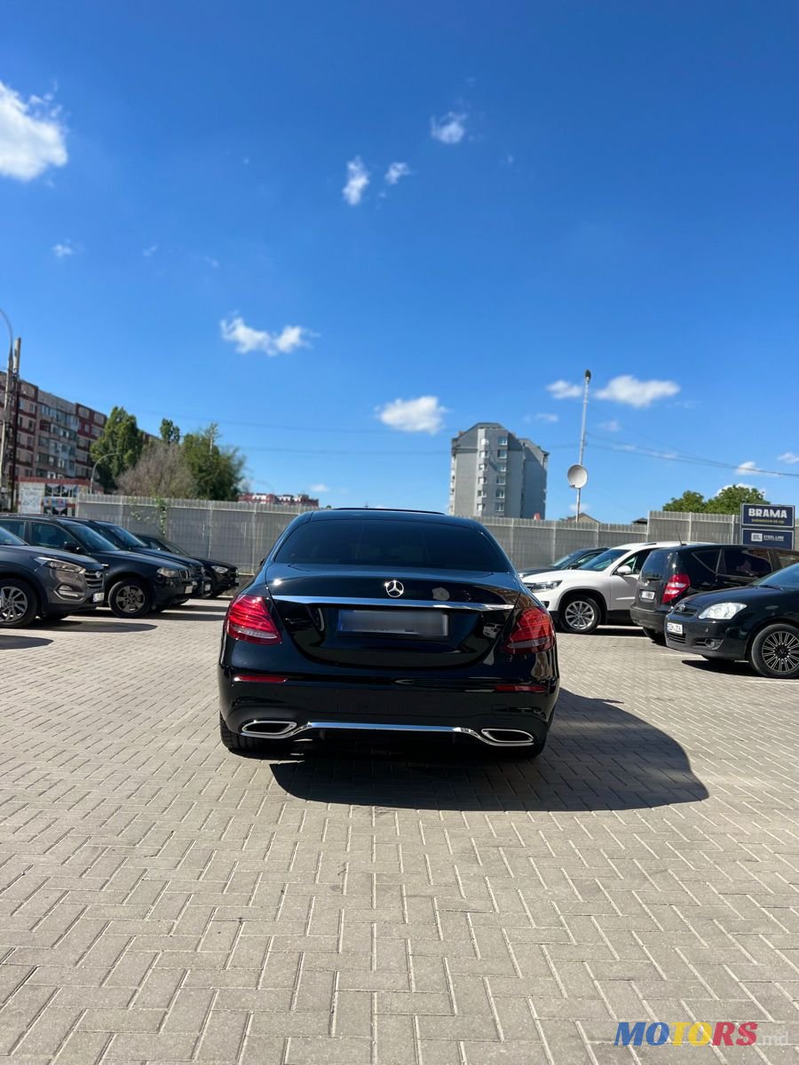 2016' Mercedes-Benz E Класс photo #2