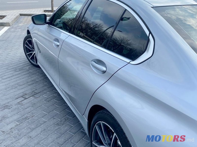 2019' BMW 3 Series photo #2
