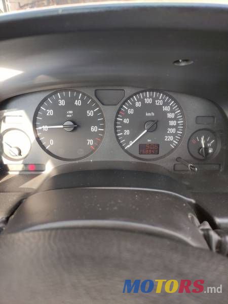 2005' Opel Zafira photo #2