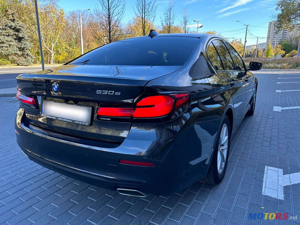 2020' BMW 5 Series photo #3