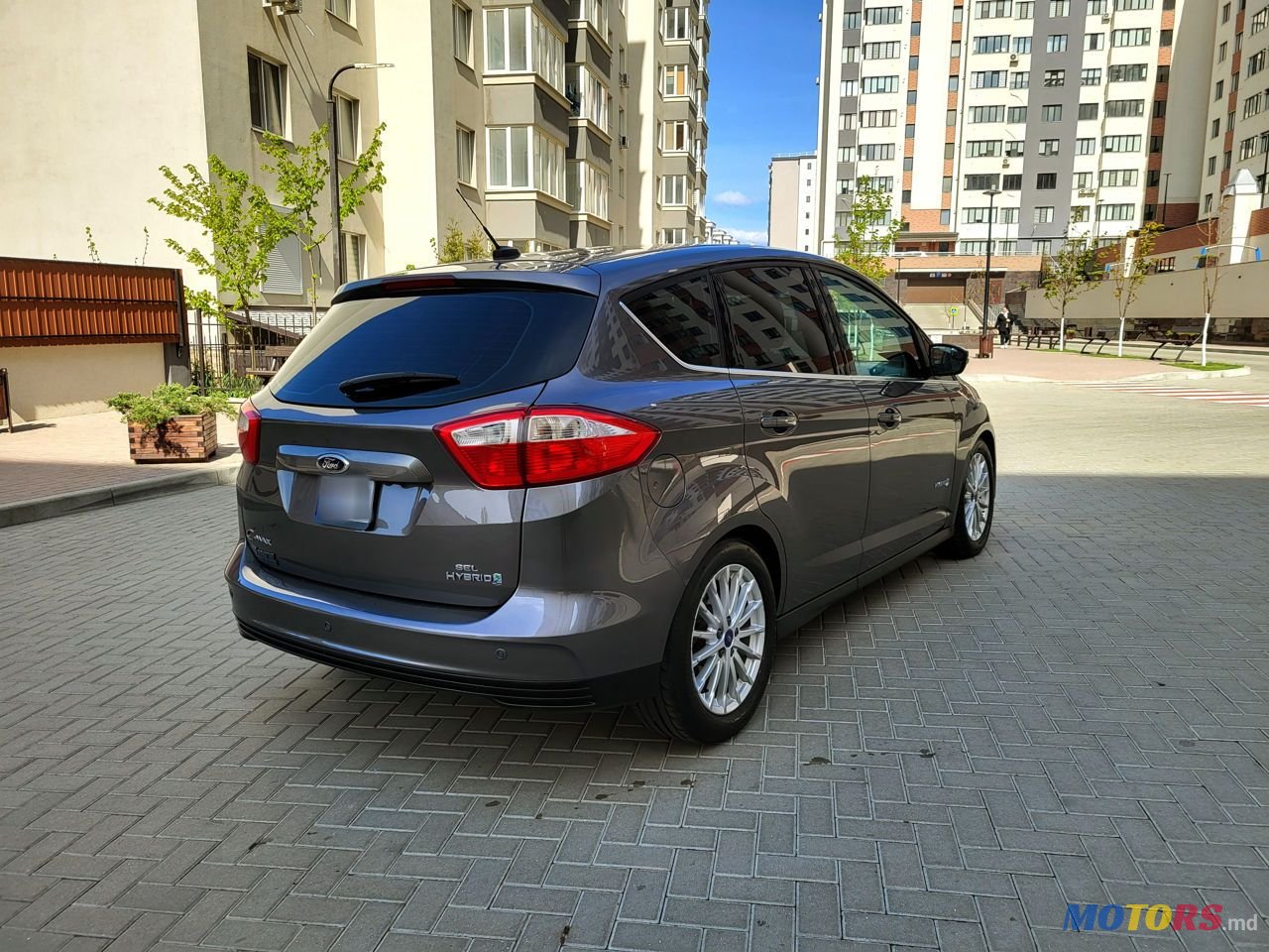 2013' Ford C-MAX photo #4