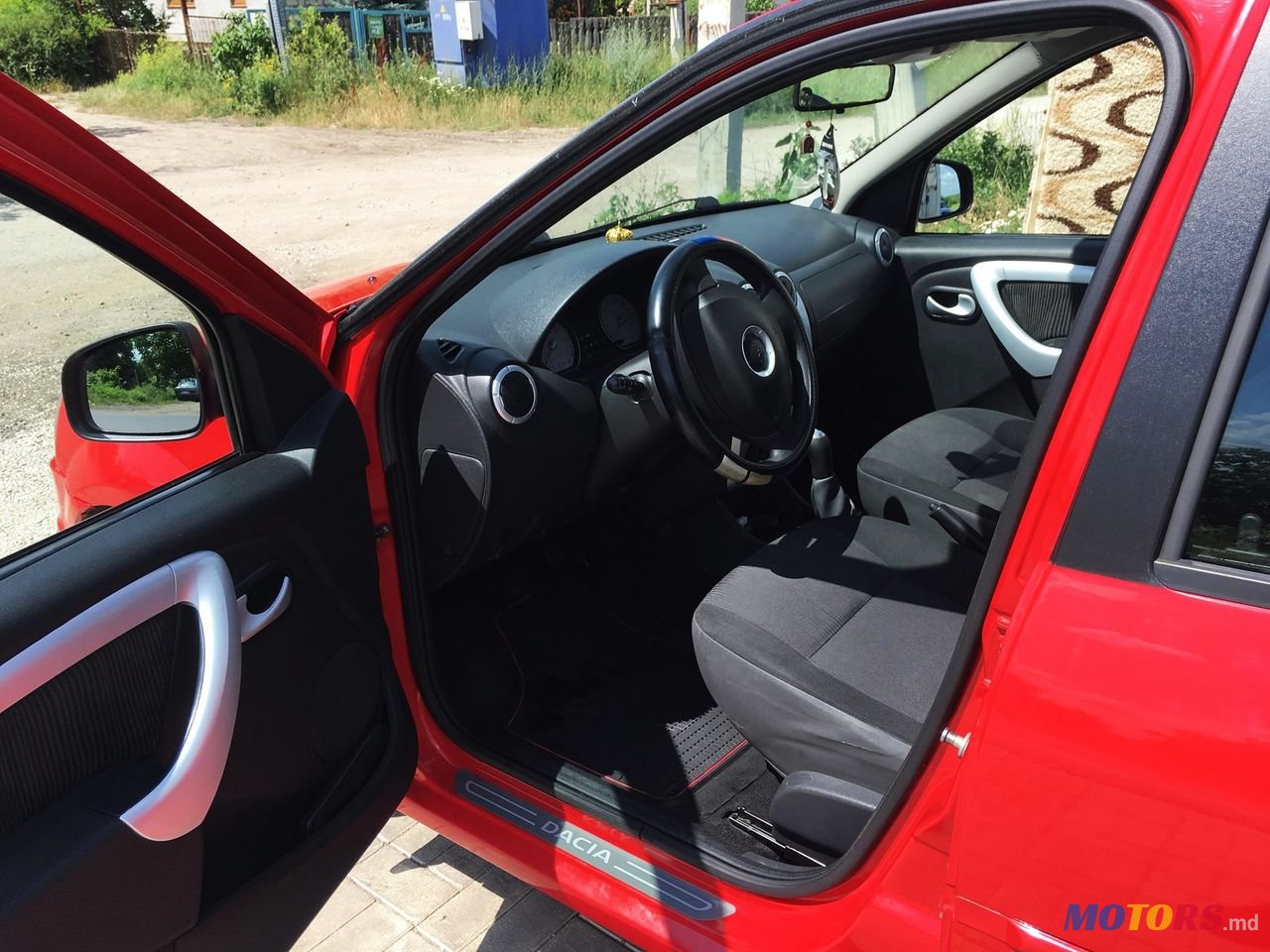 2010' Dacia Logan Laureate photo #1