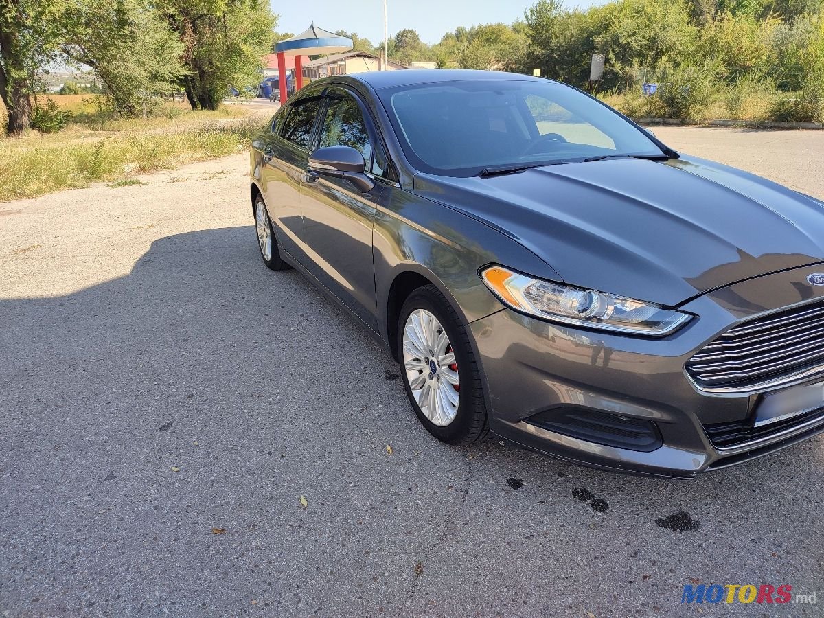 2014' Ford Fusion photo #2