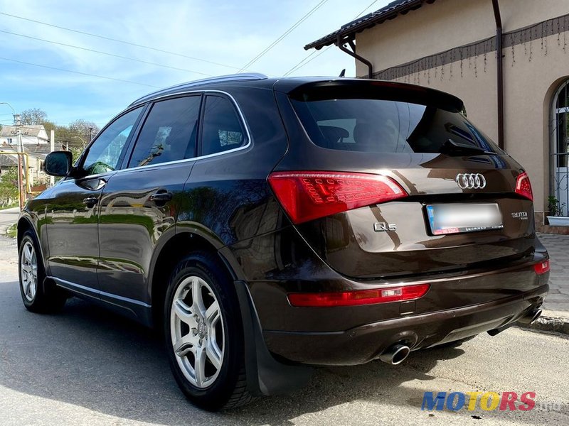 2011' Audi Q5 photo #5