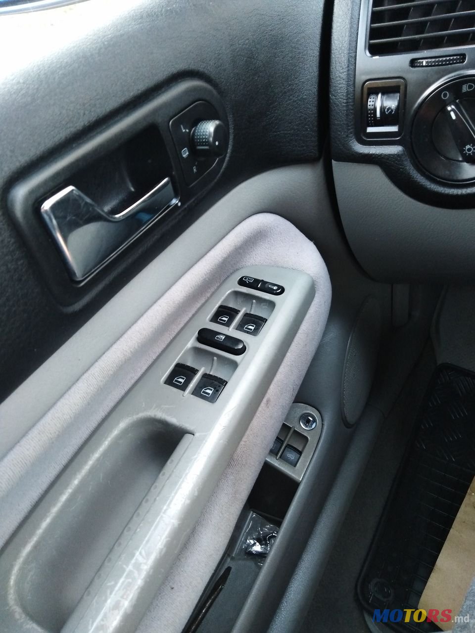 2004' Volkswagen Jetta photo #4