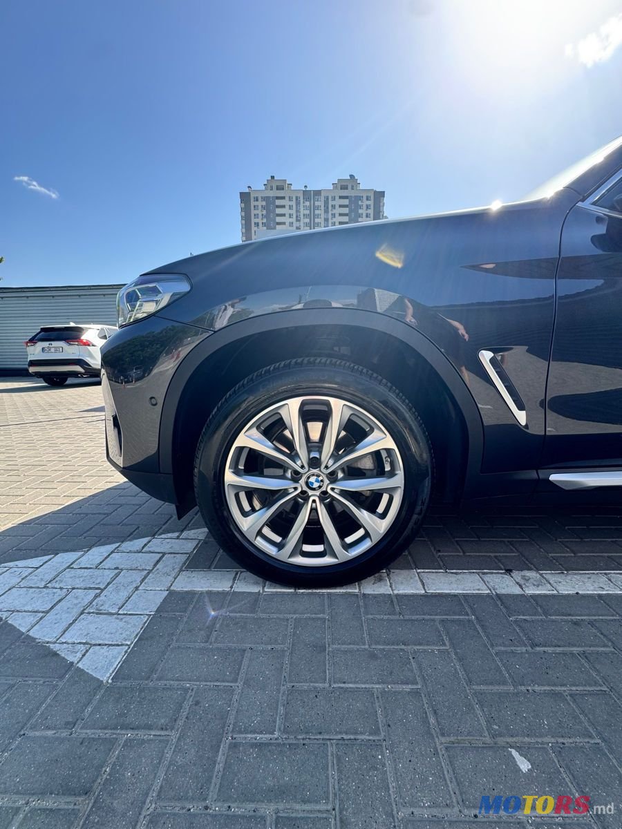 2022' BMW X3 photo #2