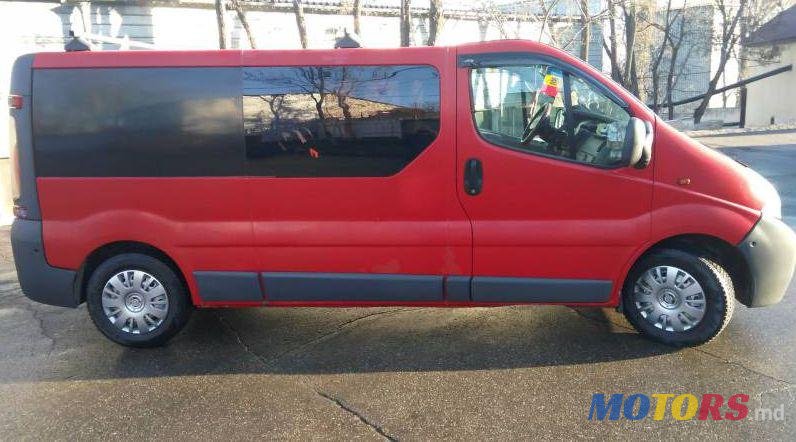 2004' Nissan Primastar photo #4