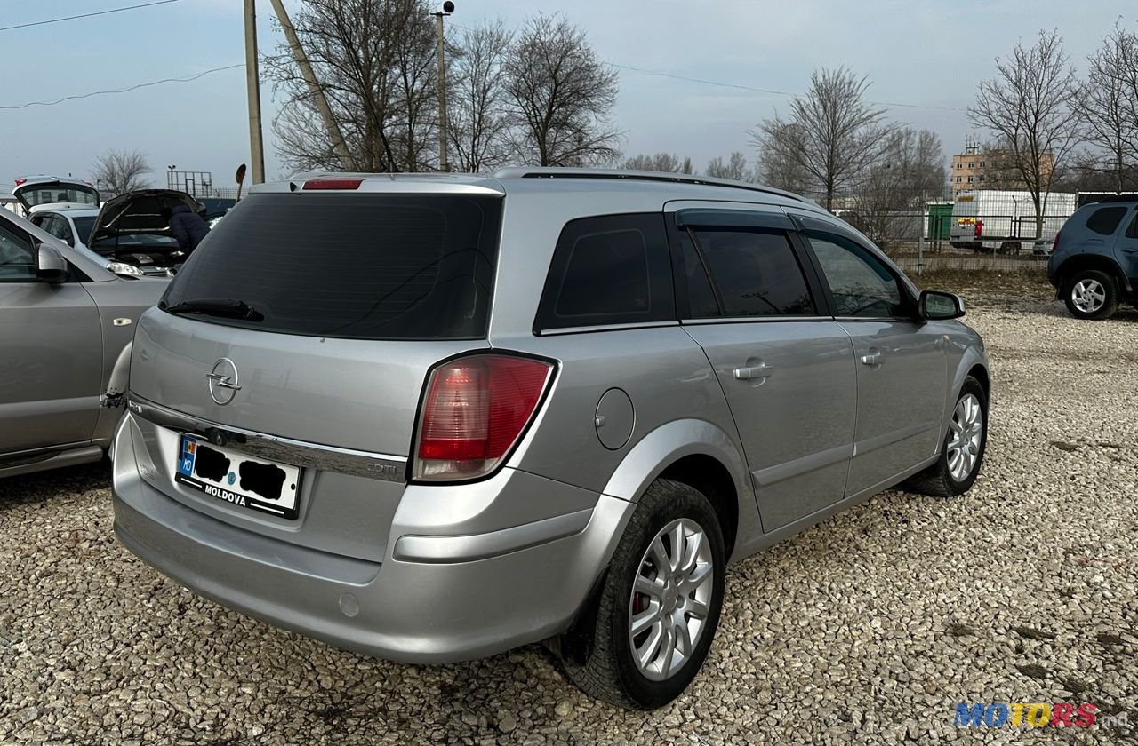 2006' Opel Astra photo #2