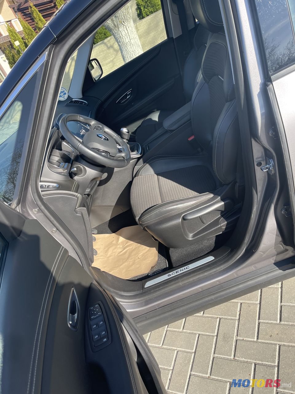 2017' Renault Scenic photo #6