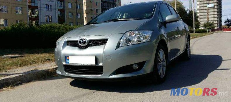 2009' Toyota Auris photo #1