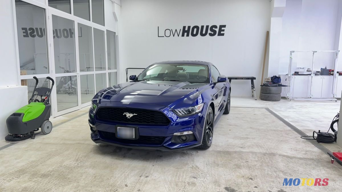 2016' Ford Mustang photo #5