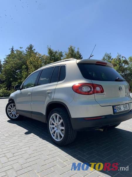 2008' Volkswagen Tiguan photo #3