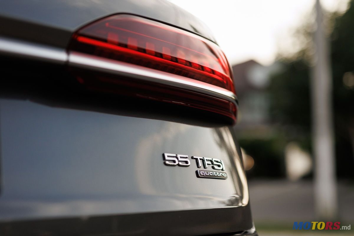 2020' Audi Q7 photo #4