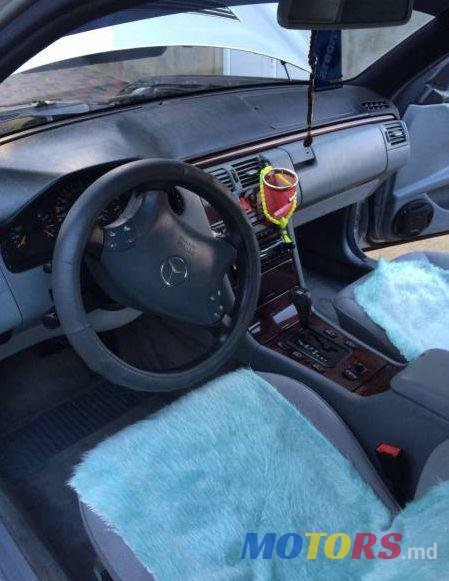 1998' Mercedes-Benz E photo #2