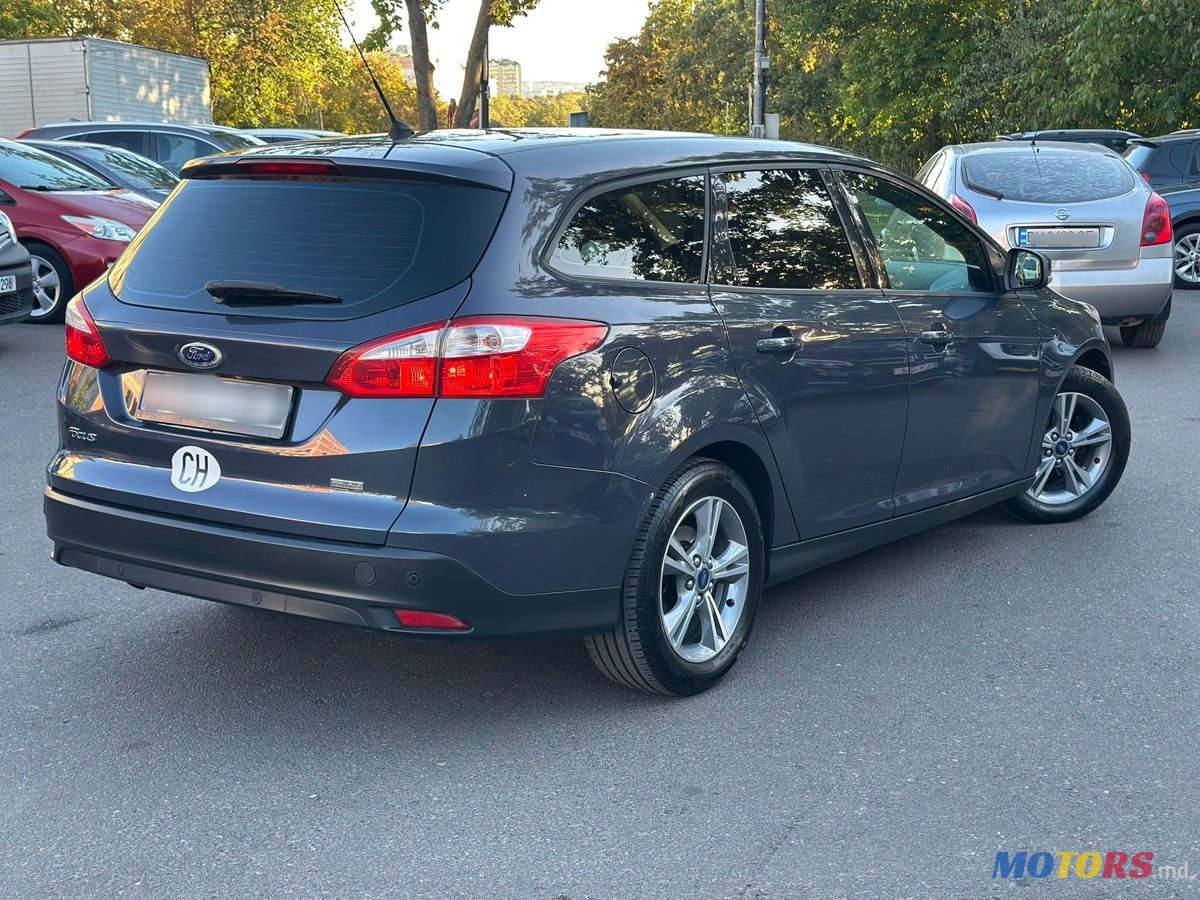 2013' Ford Focus photo #2