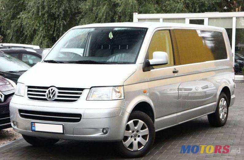 2008' Volkswagen Transporter photo #2