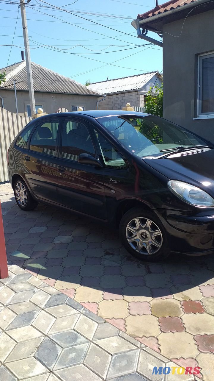 2004' Citroen Xsara Picasso photo #3