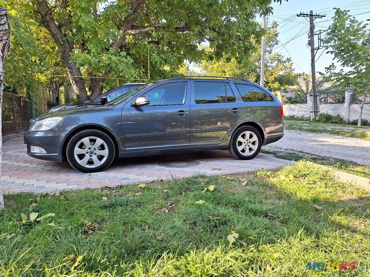 2009' Skoda Octavia photo #1