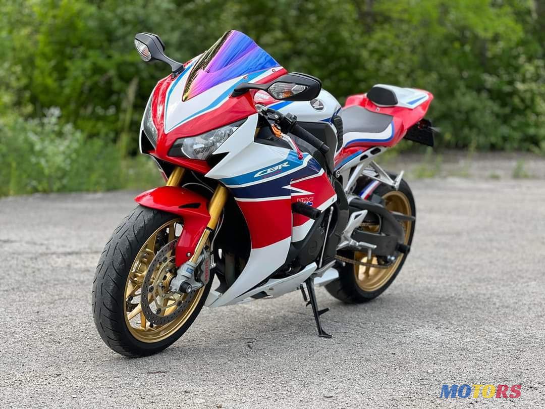 2014' Honda CBR1000RR SP photo #2