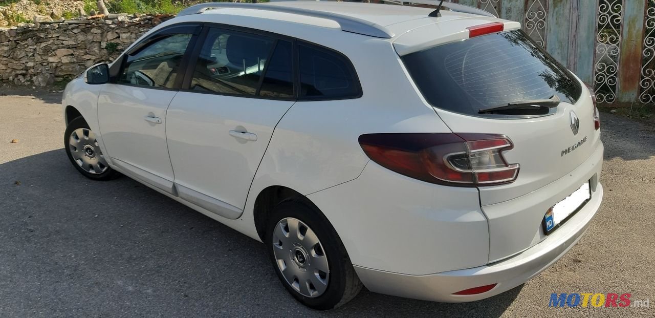 2009' Renault Megane photo #5